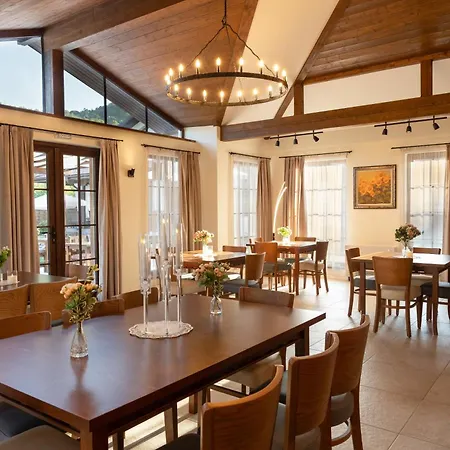 бащината стряха * Beli Oszam