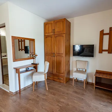 бащината стряха Üdülőközpont *