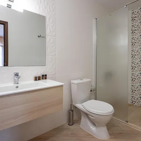 Üdülőközpont бащината стряха