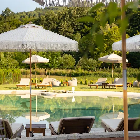 Üdülőközpont бащината стряха Beli Oszam