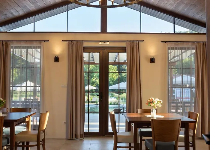 бащината стряха Beli Osŭm